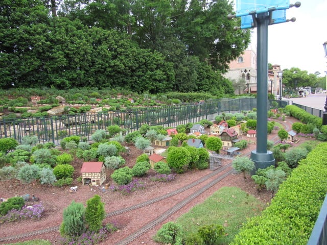 Disney World : International Flower and Garden Festival