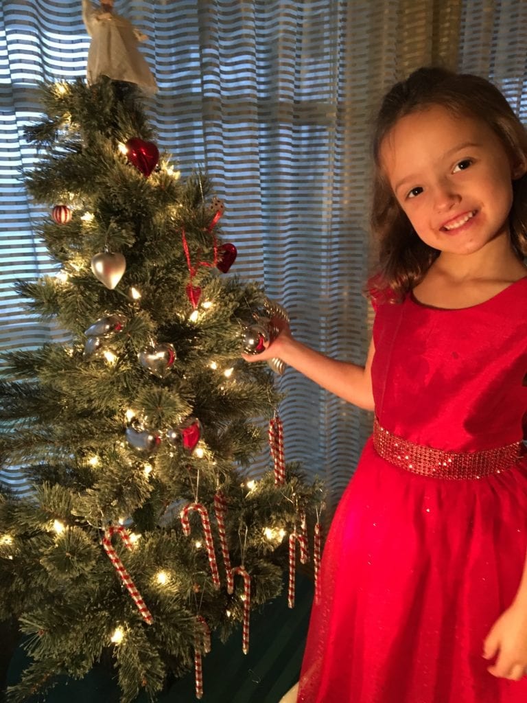 Decorating the tree 