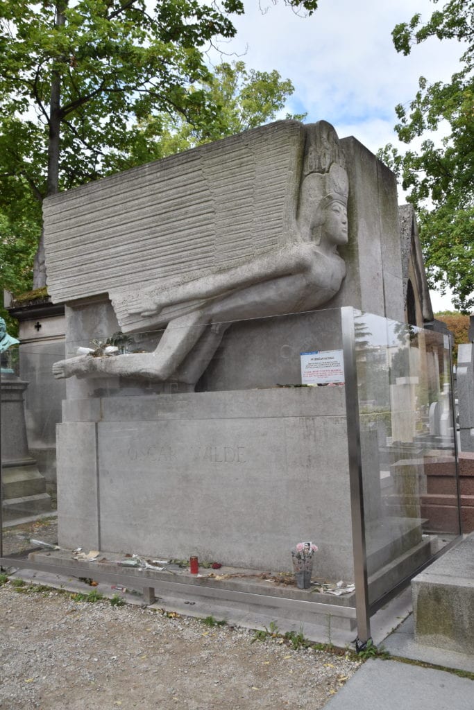 Oscar Wilde grave 