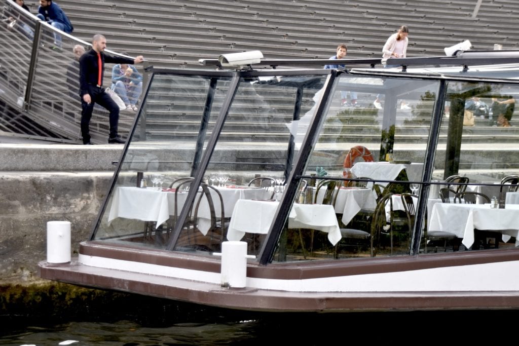 Tour boat on the Seine 