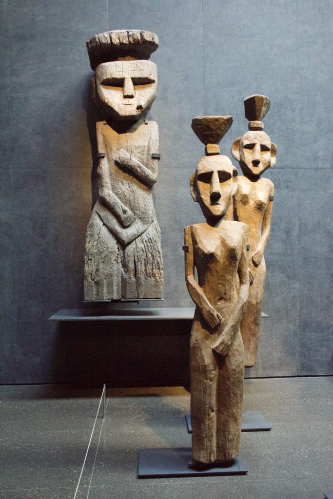 Mapuche figures, Chile 