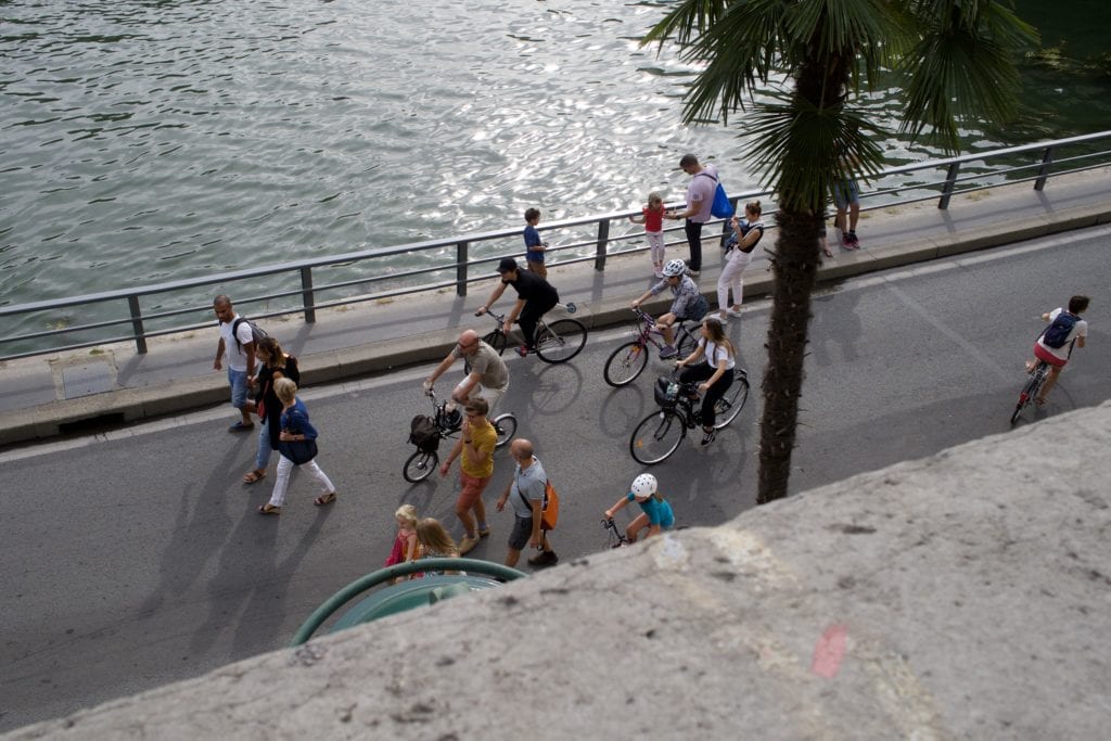 Paris without cars 