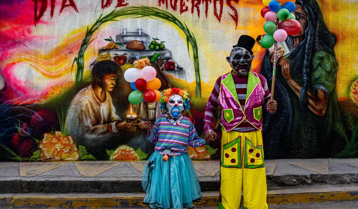 Skeletons and La Catrina: representations of  Day of the Dead