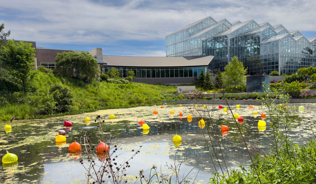 Chihuly comes to Grand Rapids